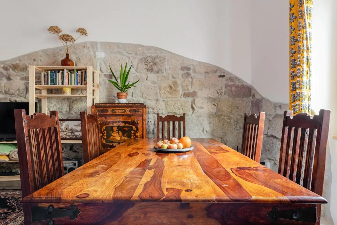 Duas Pedras, Private Apartment In The Heart Of Боза Екстериор снимка