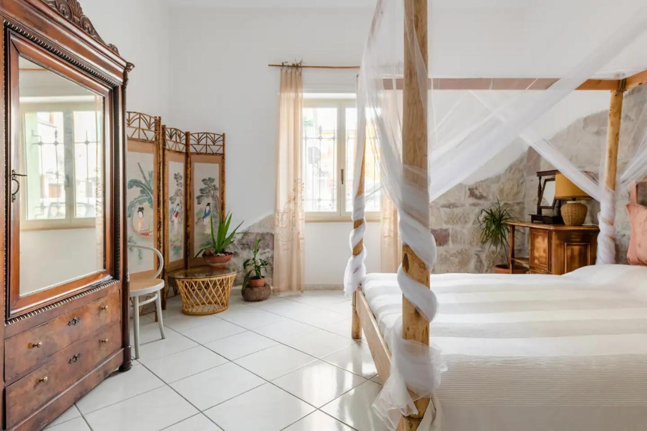 Duas Pedras, Private Apartment In The Heart Of Боза Екстериор снимка
